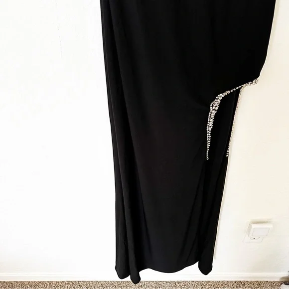 Mac Duggal Beaded Halter Gown Size 0